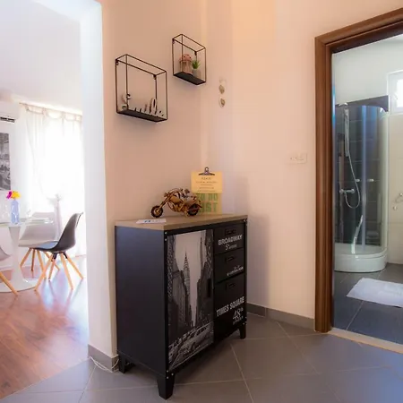 Apartman Marko Appartamento Primošten